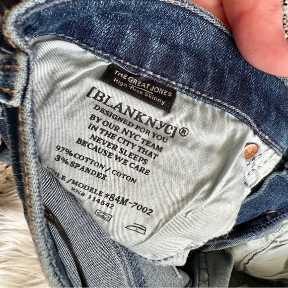 *sold* Anthropologie Blank NYC High Rise Skinny Jeans - Picture 6 of 8